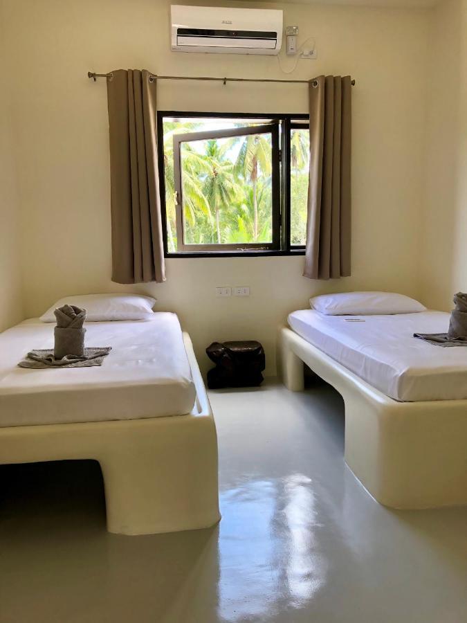 Parrots Boutique Resort سان فيسنتي المظهر الخارجي الصورة