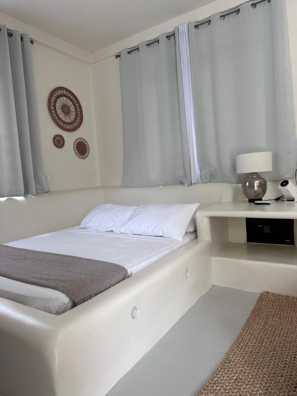 Parrots Boutique Resort سان فيسنتي المظهر الخارجي الصورة